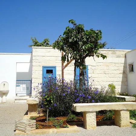 Cosy With Shared Pool In Galatone 35 M² דירה *