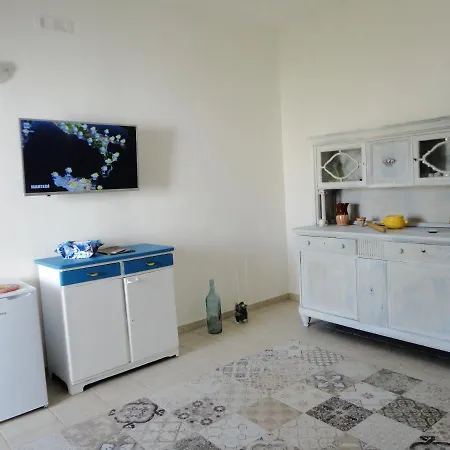 Cosy With Shared Pool In Galatone 35 M² דירה *