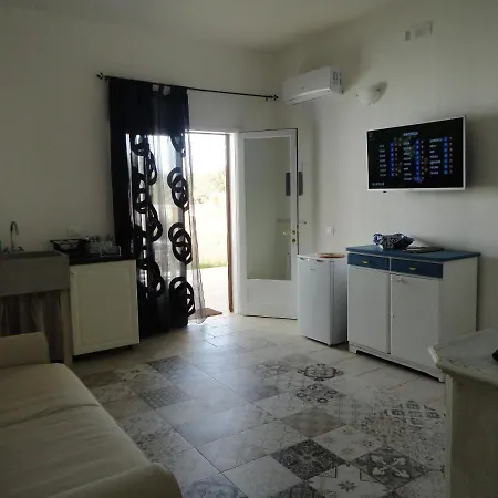 Cosy With Shared Pool In Galatone 35 M² סנטה מריה אל בניו