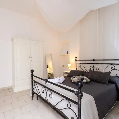 Cosy With Shared Pool In Galatone, 35 M² Apartamento