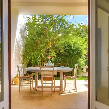 Cosy With Shared Pool In Galatone, 35 M² Apartamento Santa Maria al Bagno